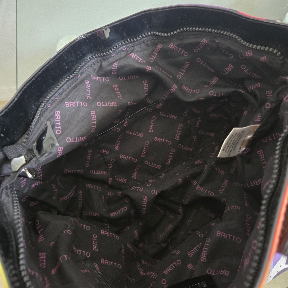 Romero Britto Medium Tote - Picture 8 of 11